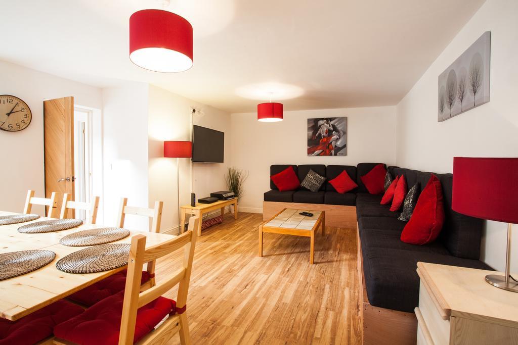 1 Fitzhamon Embankment Apartments Opposite Principality Stadium - Long Stay Offer Cardiff Bagian luar foto