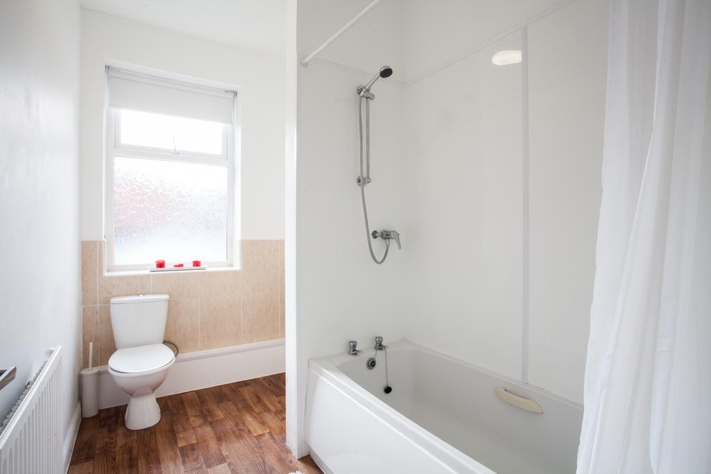 1 Fitzhamon Embankment Apartments Opposite Principality Stadium - Long Stay Offer Cardiff Ruang foto
