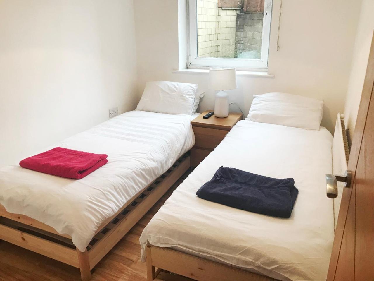 1 Fitzhamon Embankment Apartments Opposite Principality Stadium - Long Stay Offer Cardiff Bagian luar foto