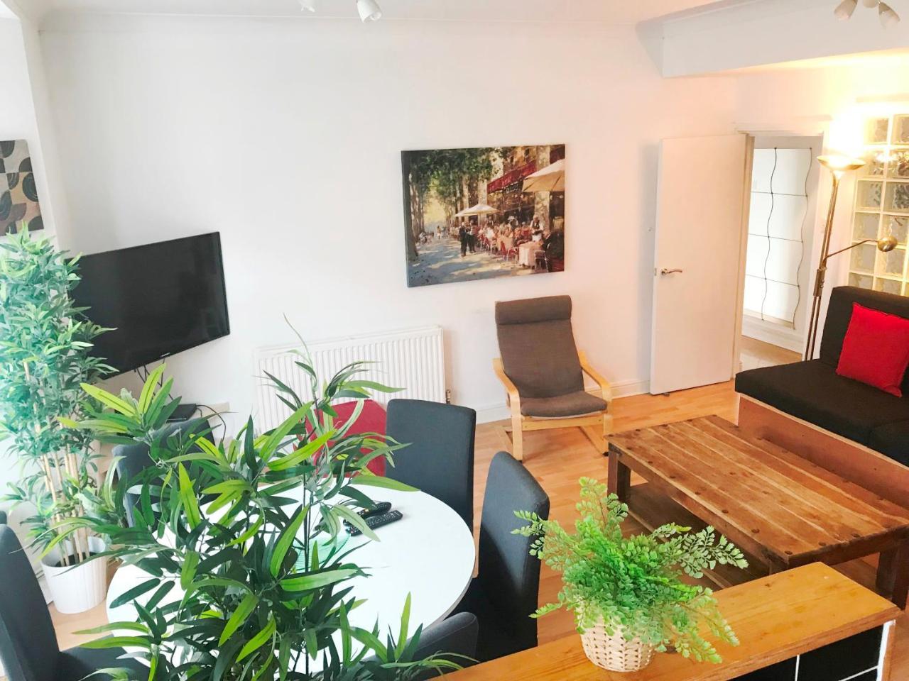 1 Fitzhamon Embankment Apartments Opposite Principality Stadium - Long Stay Offer Cardiff Bagian luar foto