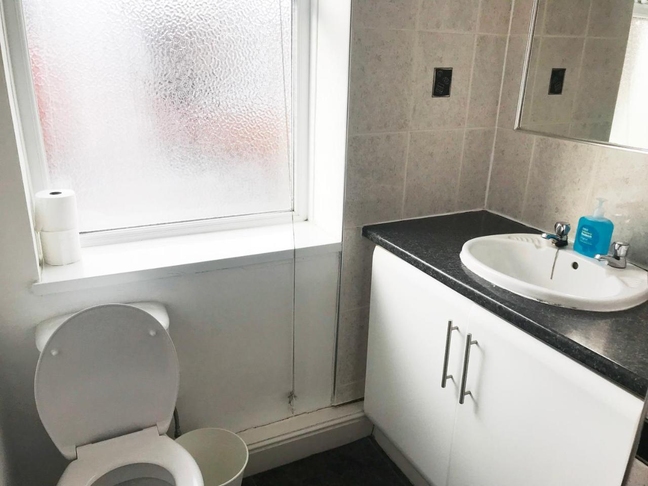 1 Fitzhamon Embankment Apartments Opposite Principality Stadium - Long Stay Offer Cardiff Bagian luar foto