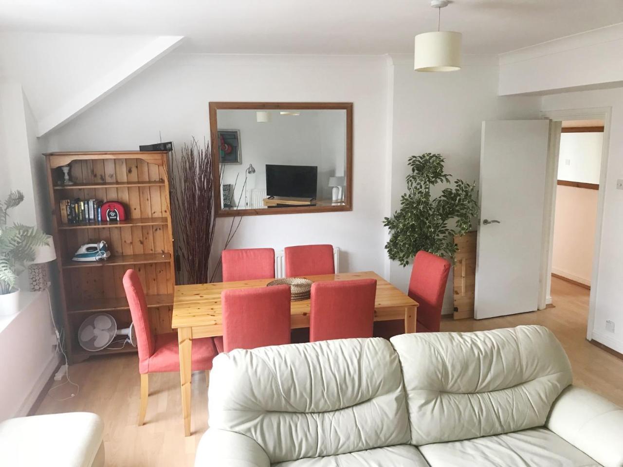 1 Fitzhamon Embankment Apartments Opposite Principality Stadium - Long Stay Offer Cardiff Bagian luar foto