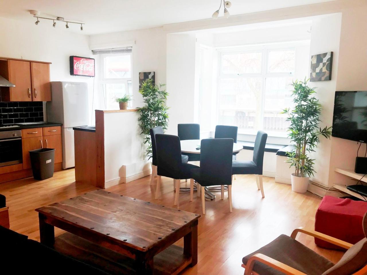 1 Fitzhamon Embankment Apartments Opposite Principality Stadium - Long Stay Offer Cardiff Bagian luar foto
