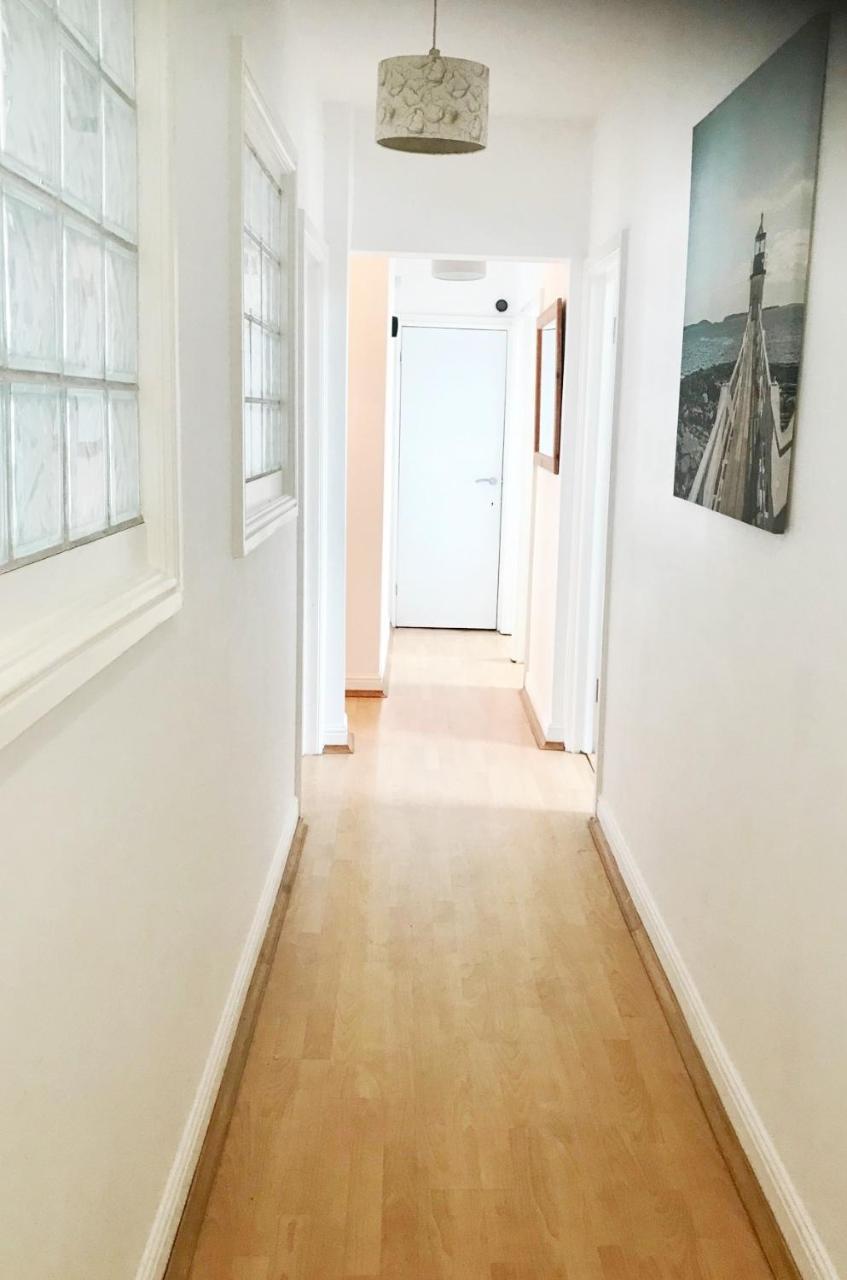 1 Fitzhamon Embankment Apartments Opposite Principality Stadium - Long Stay Offer Cardiff Bagian luar foto